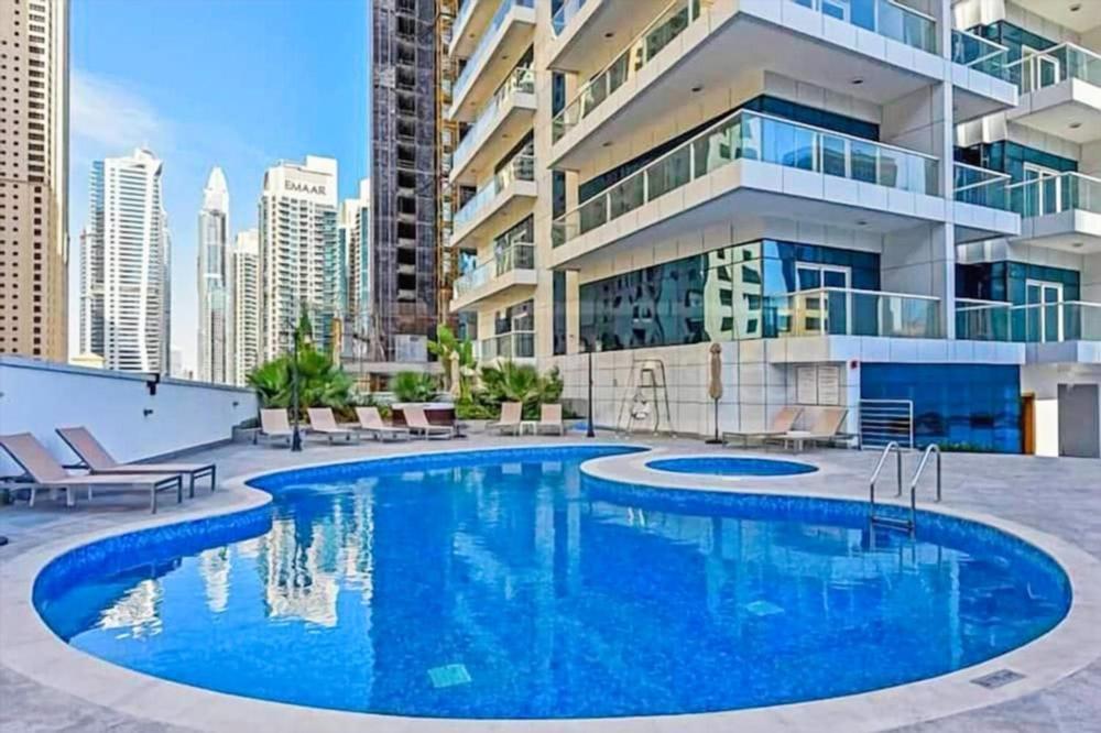 5 Star Serviced Apartment With Beach Access In The Heart Of Dubai Marina Free Welcome Gift Box Upon Arrival Екстер'єр фото