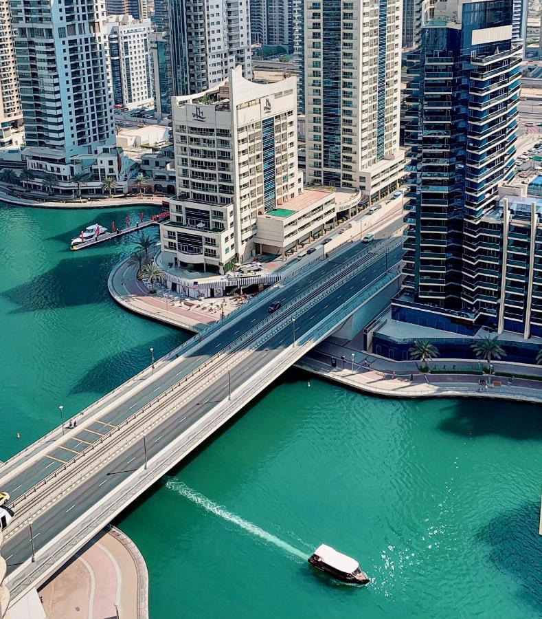5 Star Serviced Apartment With Beach Access In The Heart Of Dubai Marina Free Welcome Gift Box Upon Arrival Екстер'єр фото